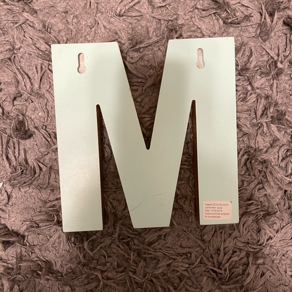 “M” Decor - Picture 3 of 4